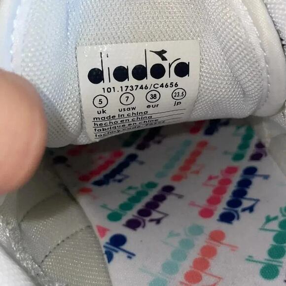 Diadora Women’s Sz US 7 Simple Run Sneakers - Picture 8 of 12